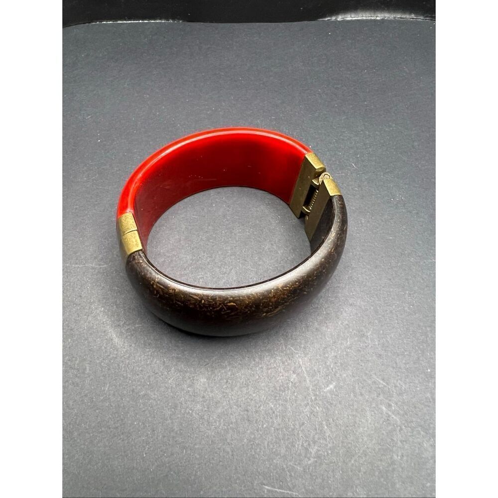 New Premier Designs Piper Red Dark Brown Hinged Bangle Bracelet